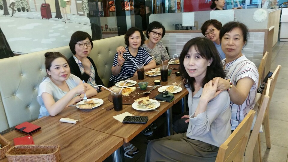 5여신도 영화 군함도를 보다