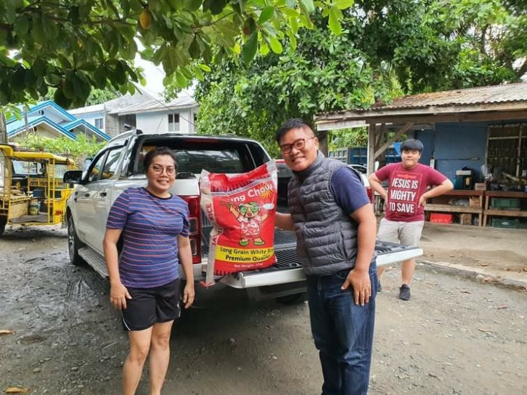 필리핀 코로나 위기 쌀구제 선교 2